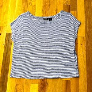 Tahari blue stripe linen tee (size. S)